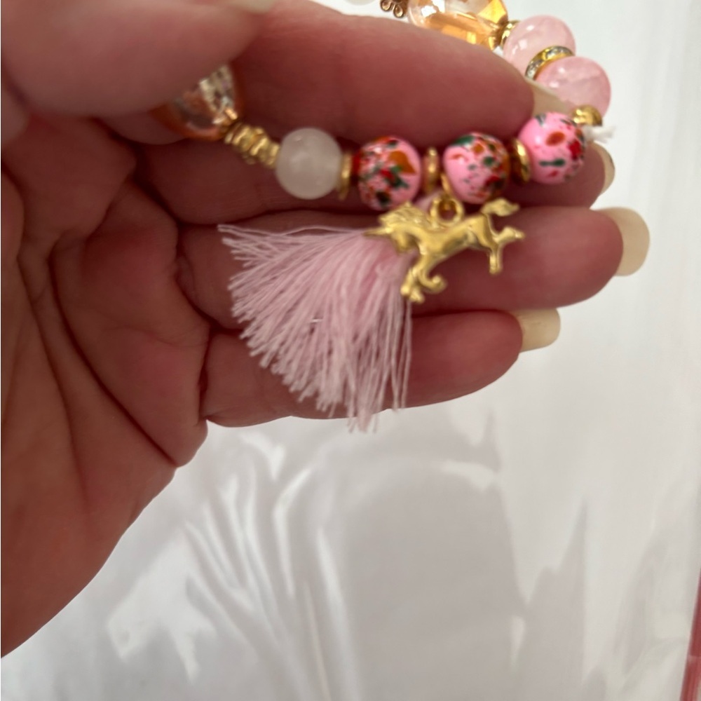 Bracelet unicorn tassel pink and golden NWT Fits up to 8 inch wrist - Picture 6 of 7